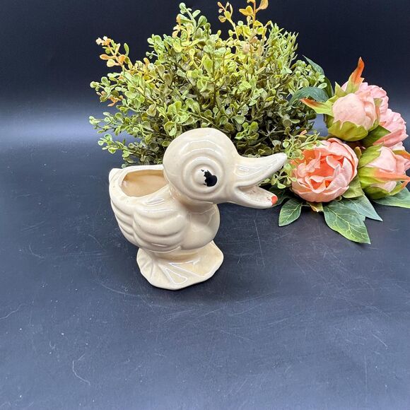 Sweet Vintage USA Duck Planter - Excellent Condition, 5" x 4" - Picture 3 of 8